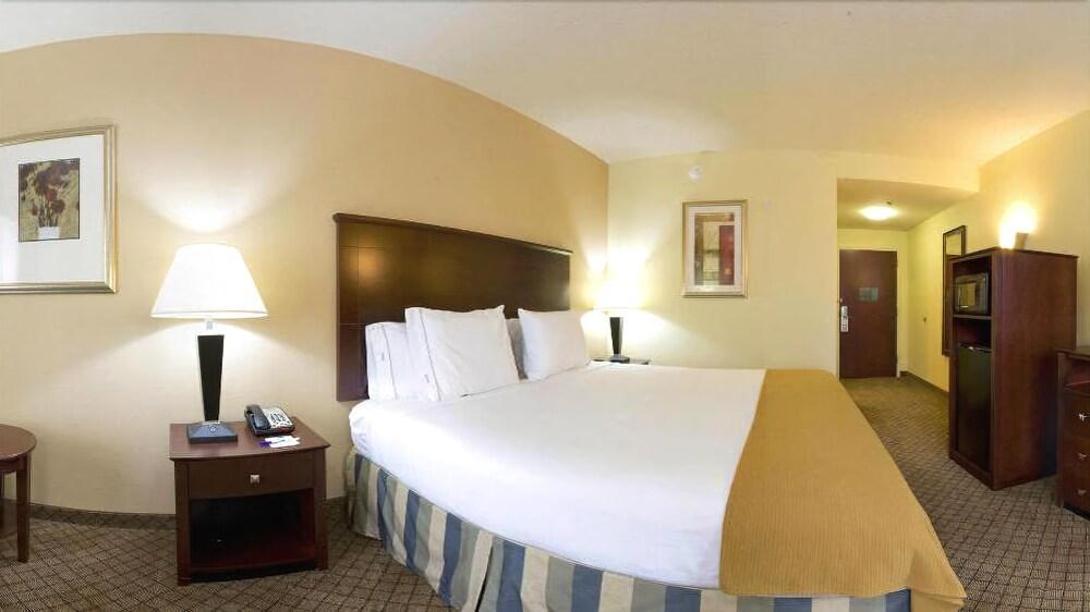 Holiday Inn Express Hotel & Suites Millington-Memphis Area By Ihg Esterno foto